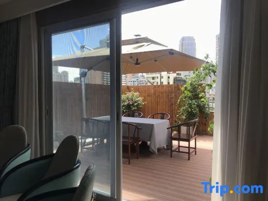Balcony & Terrace
