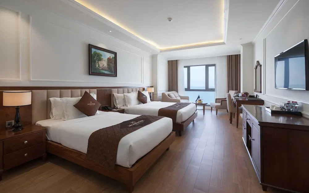 Monarque Hotel Danang
