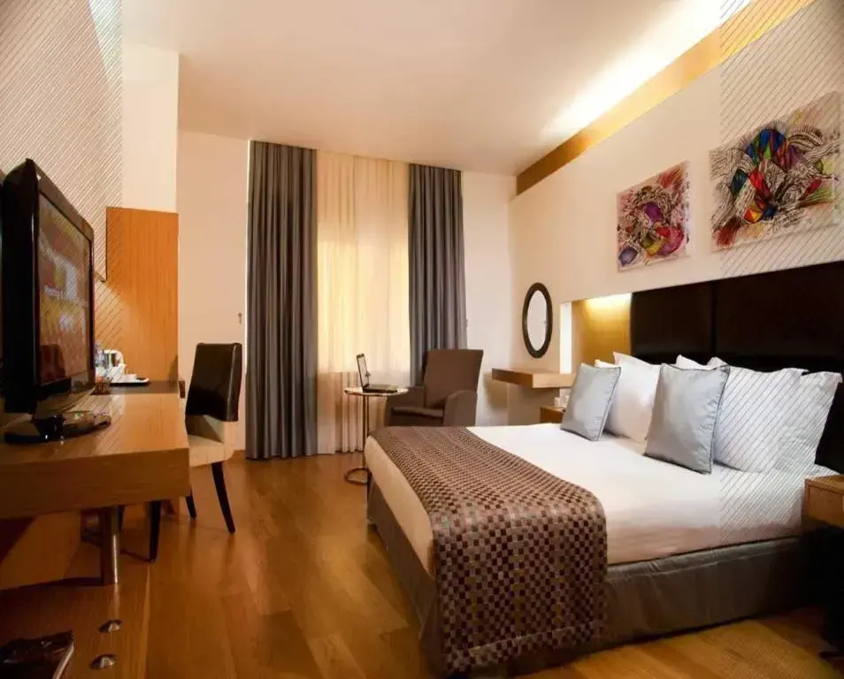 Двухместный номер Superior (двуспальная кровать) в Surmeli Istanbul Hotel