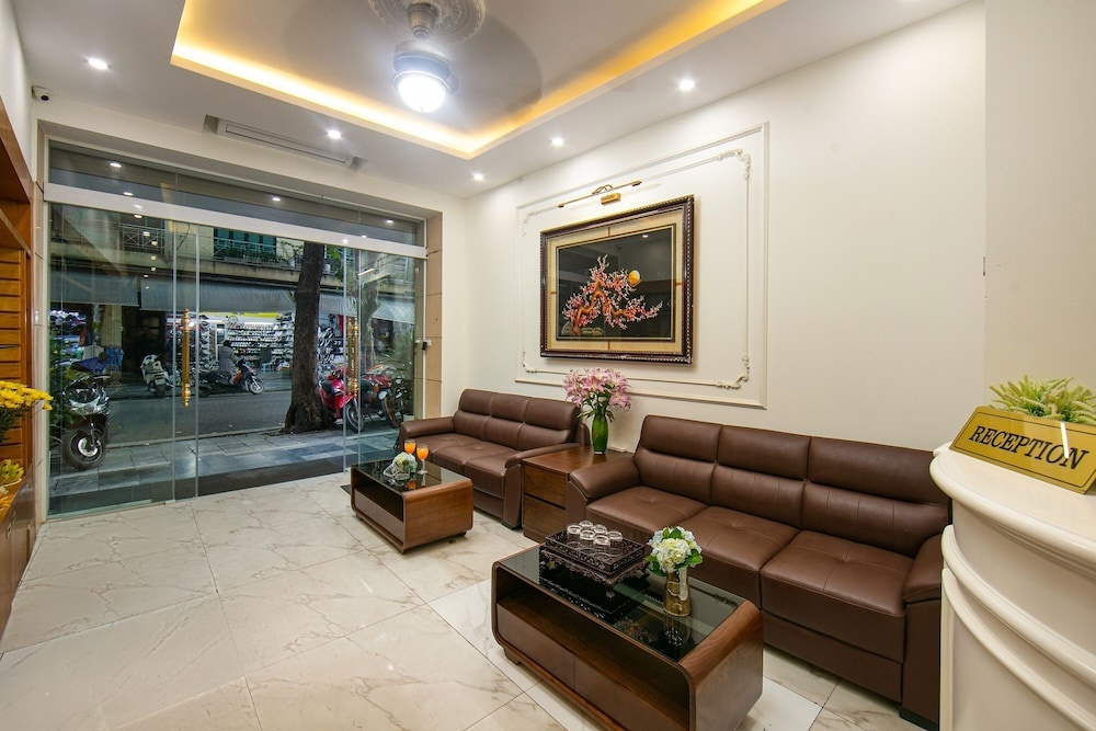 Lobby & Reception
