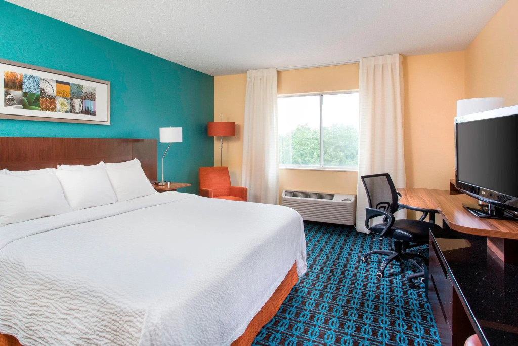 Standard Double room (full double bed)