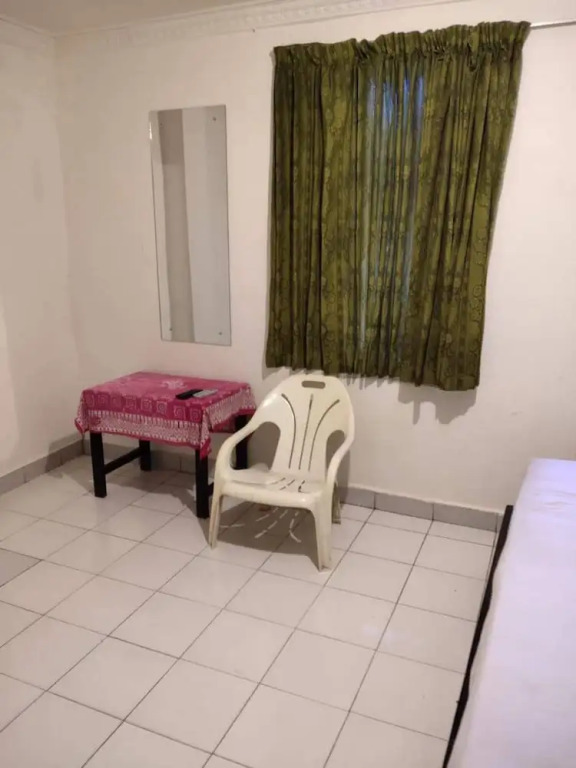 Одноместный номер Standard в OYO Life 92779 Kost Arjuna