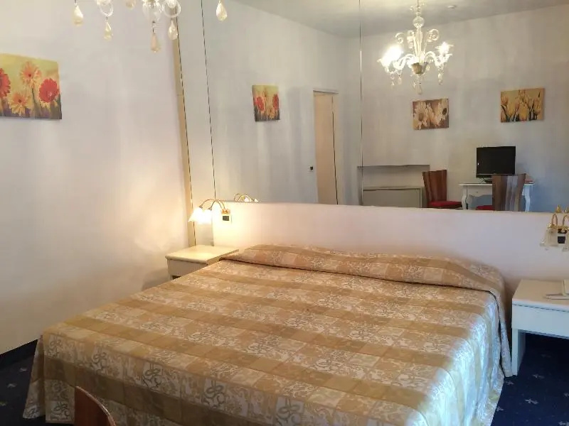 Hotel La Meridiana - Chambres