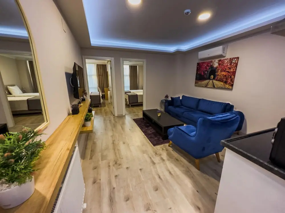2 Bedrooms Family Suite with city view