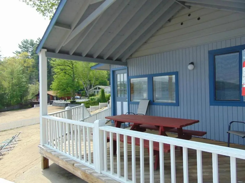 3 Bedrooms Bungalow with lake view