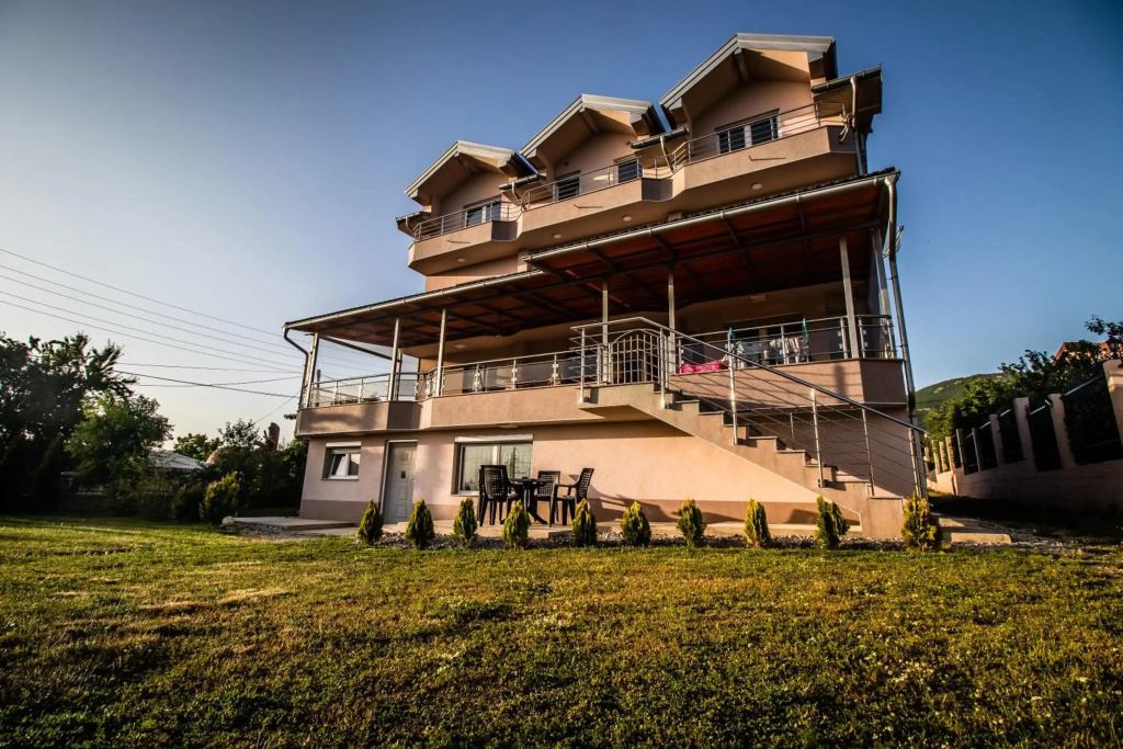 Villa TEMA