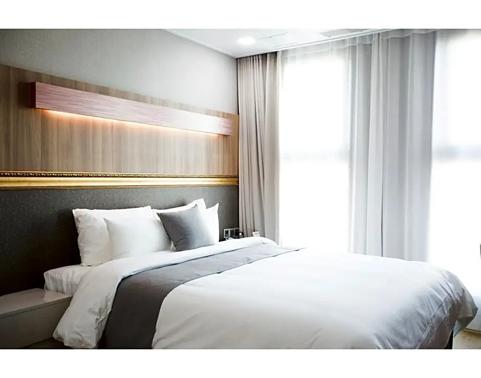 豪華三人房，雙人床