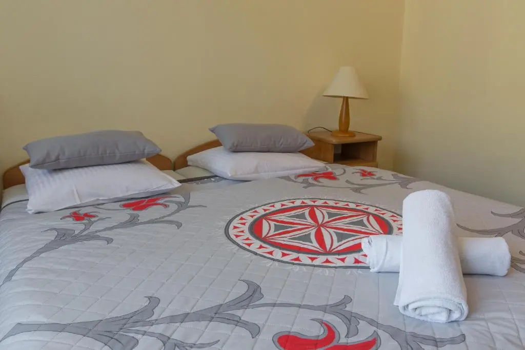 Economy Triple room