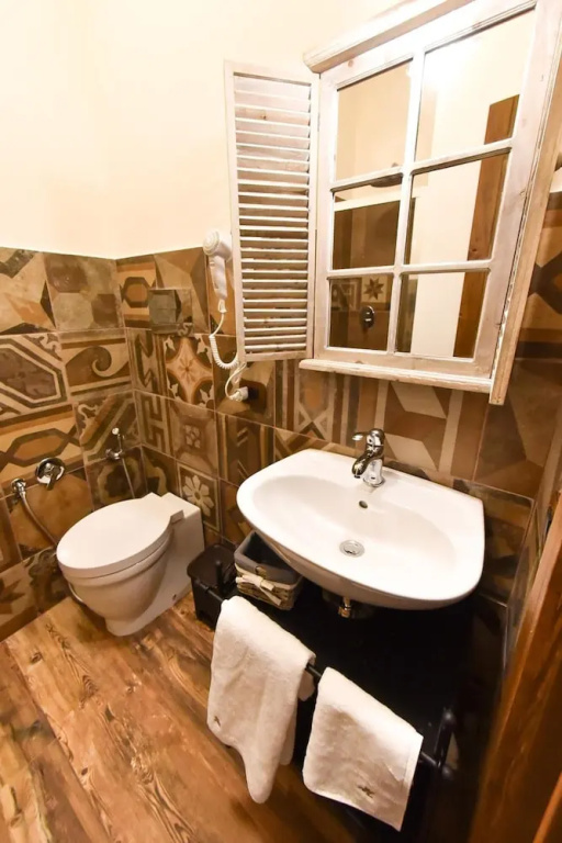 Standard Quadruple room with balcony and with park view