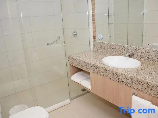 Hotel Intercity Manaus - Chambres