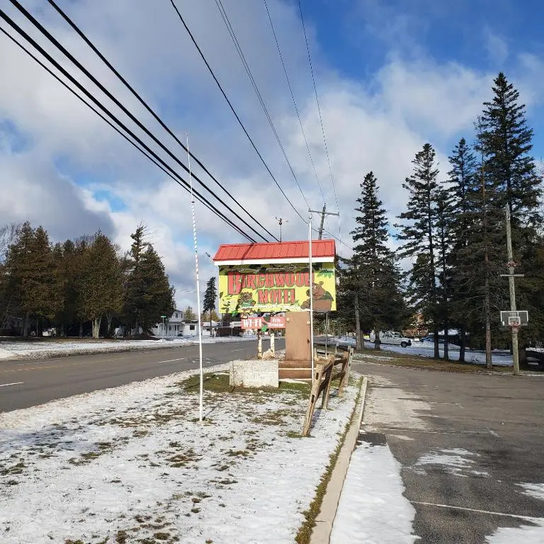 Birchwood Motel