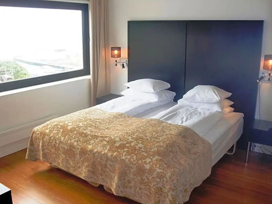 Economy room