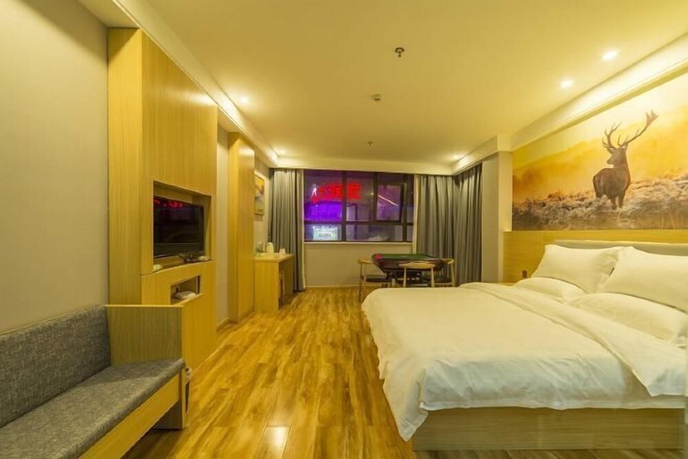 Jetour Hotel in Huanggang