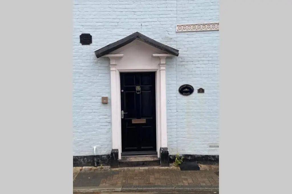 City Centre Entire Studio Apartment