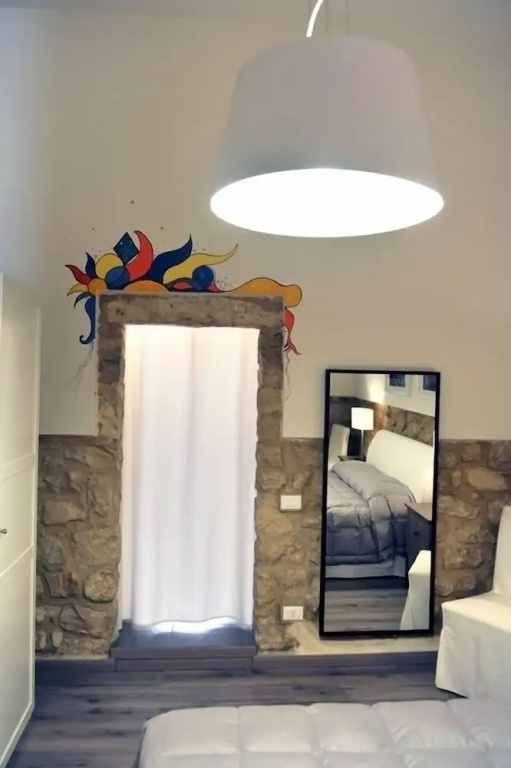 Classic Double Suite (full double bed)