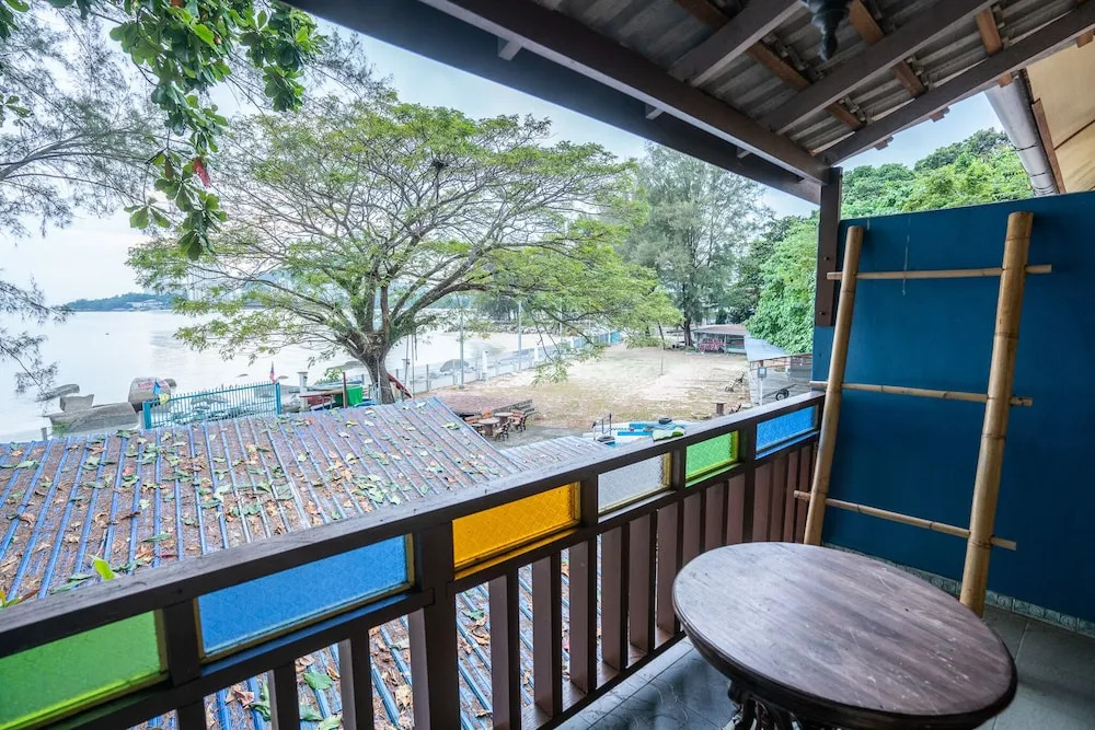 Lost Paradise Resort