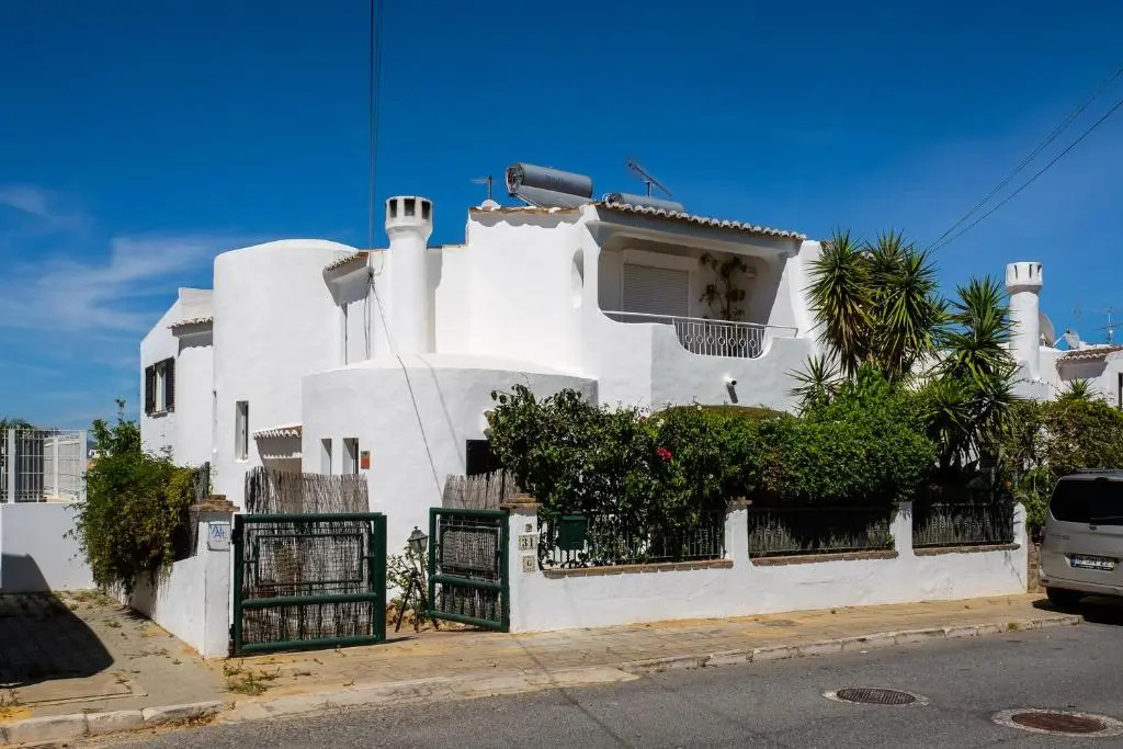 Lovely Family House
