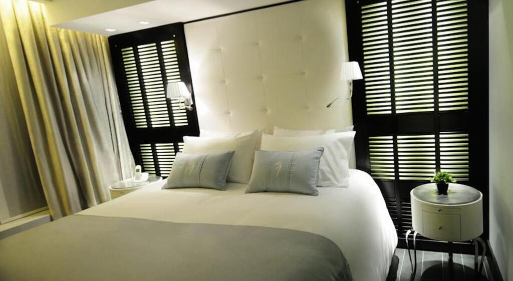 1828 Smart Hotel picture