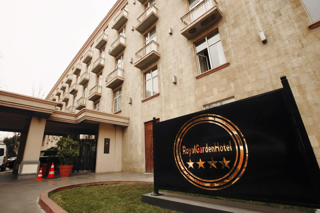 Royal Garden Hotel