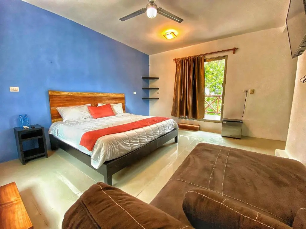 Deluxe Double room with balcony and with sea view (full double bed)