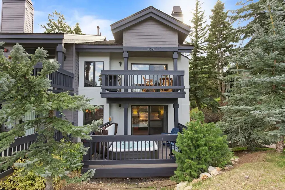 Ridgepoint - Three Bedroom Condo with Spa #128 by Deer Valley Resort