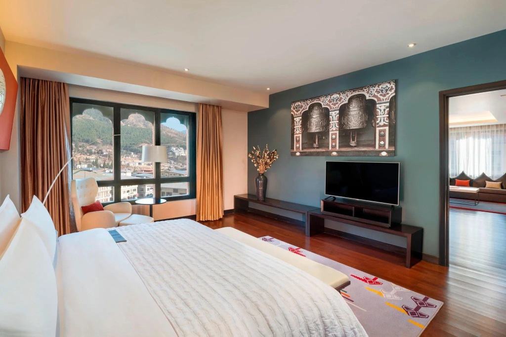 1 Bedroom Royal Double Suite (full double bed)