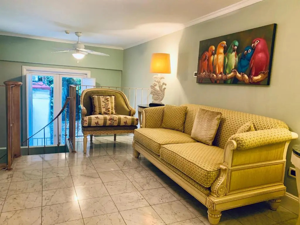 雙人套房，配備雙人床