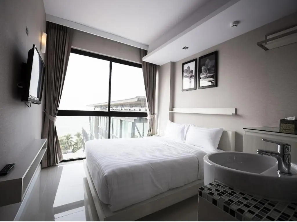 Serenotel Pattaya Beach Front - Chambres