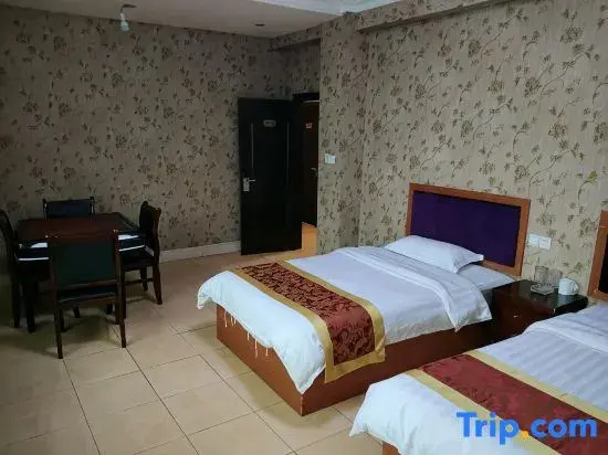 Deluxe Double room (full double bed)