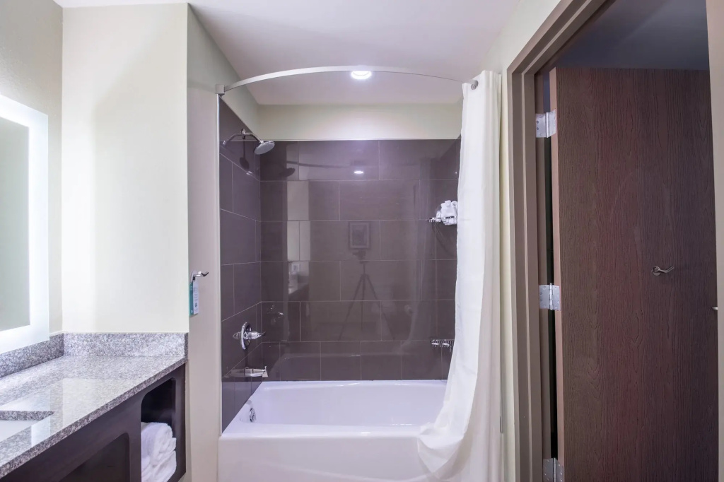 Cobblestone Inn & Suites - St Marys - фото 7