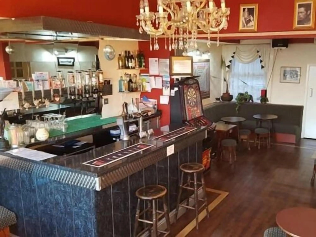 The Hollingdales Hotel - фото 19