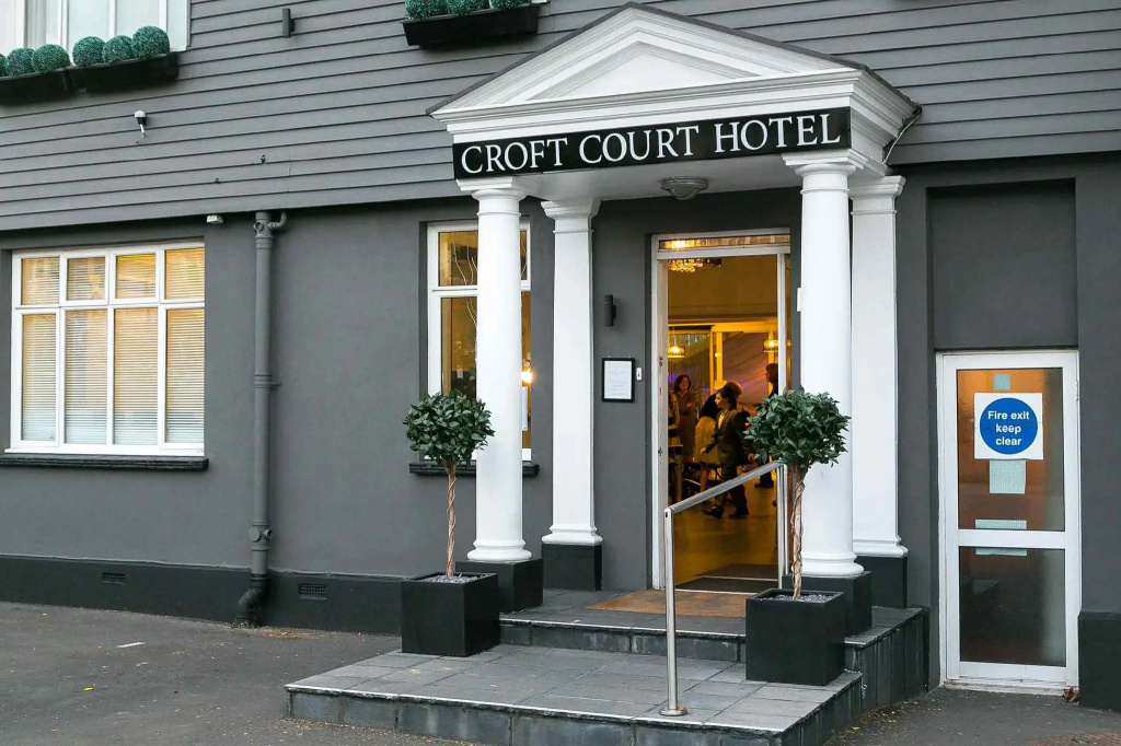 Croft Court Hotel — фото
