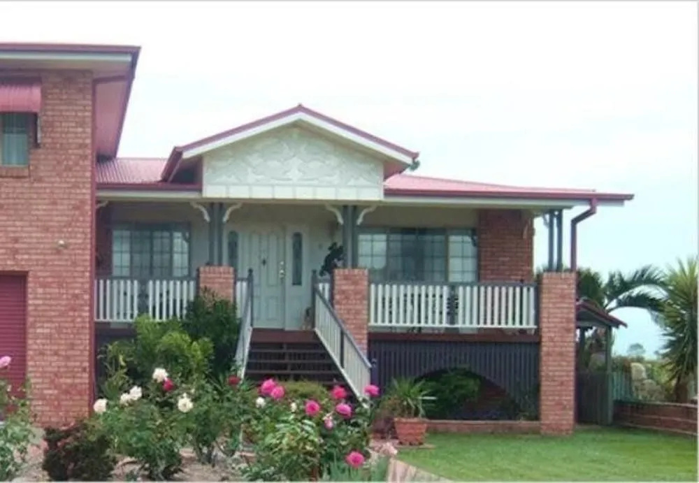 Ayr Bed and Breakfast on McIntyre