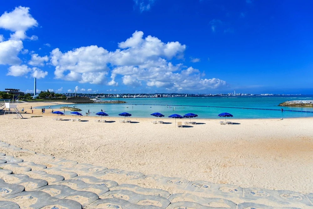 Beach & Waterfront