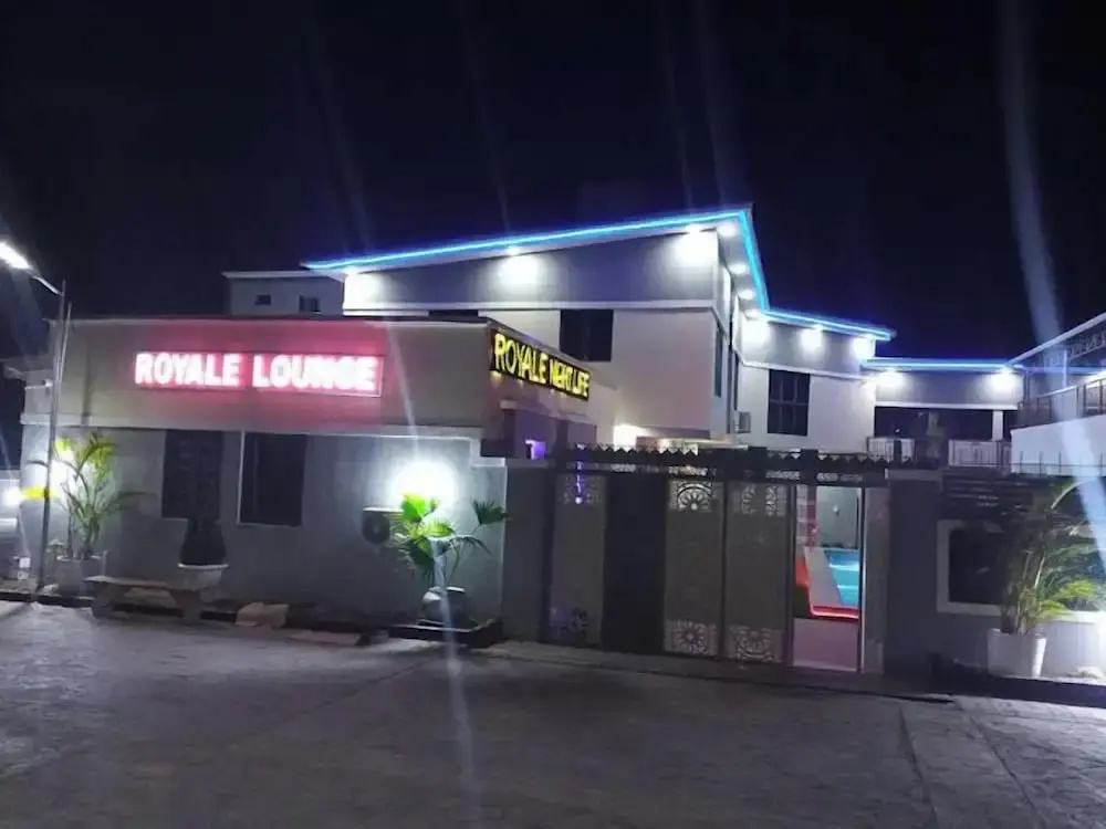 Golden Grand Royale Hotel