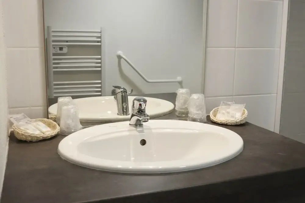 Double Studio (full double bed)