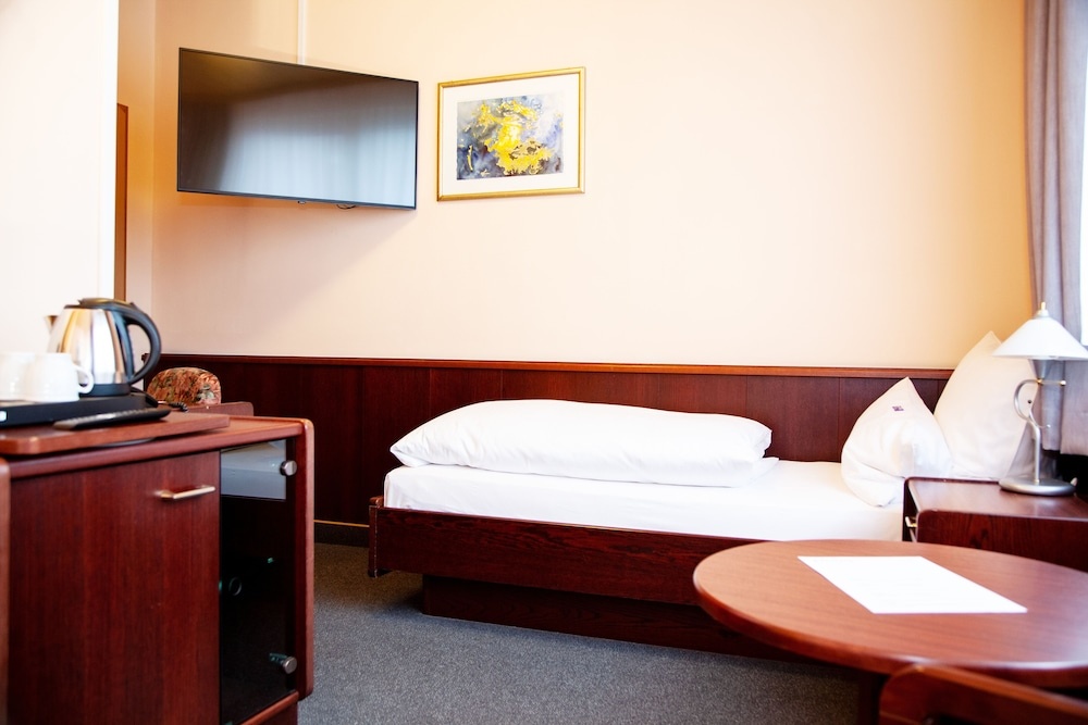 Hotel Lonac — 5