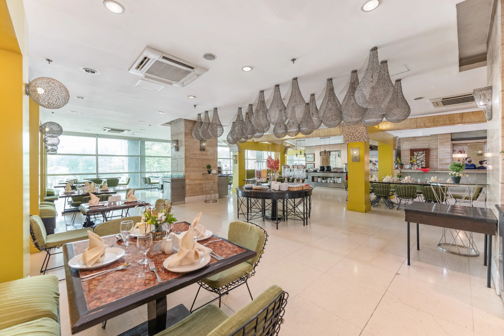 Crown Regency Hotel and Towers - фото 23