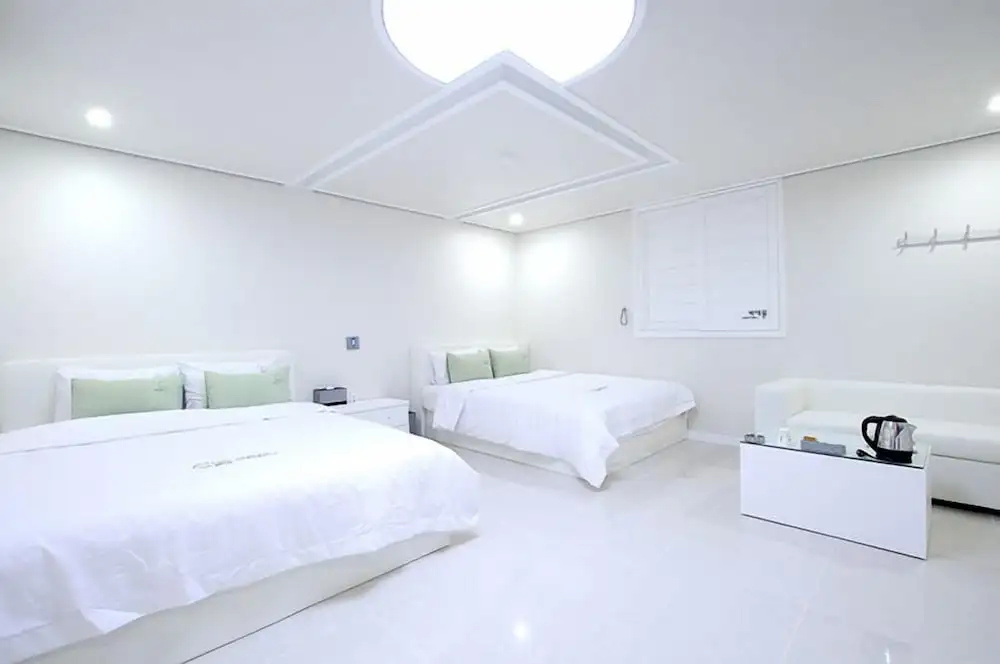 Standard Double room (twin beds)