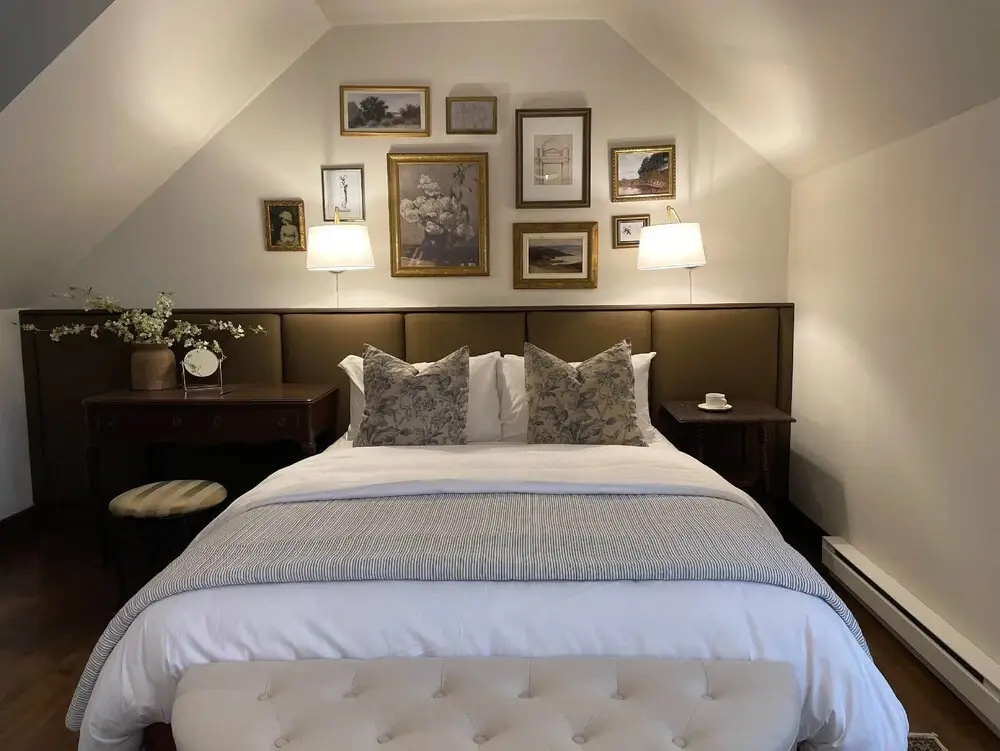 1 Bedroom Executive Suite with balcony and with lake view