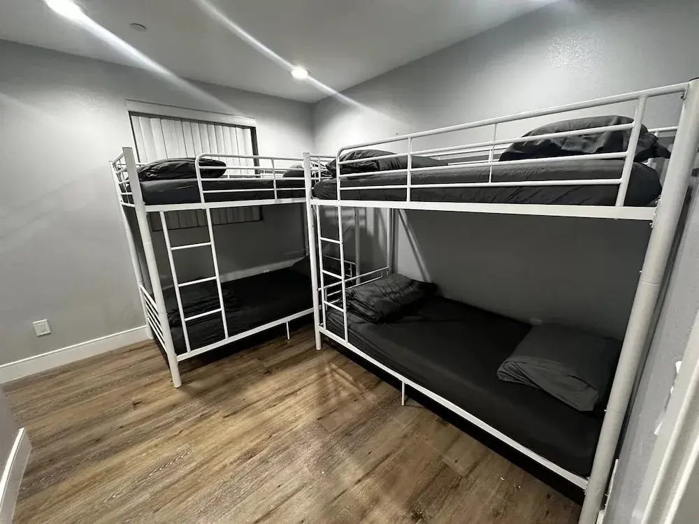 Отель Green HomeStay в Лос-Анджелесе