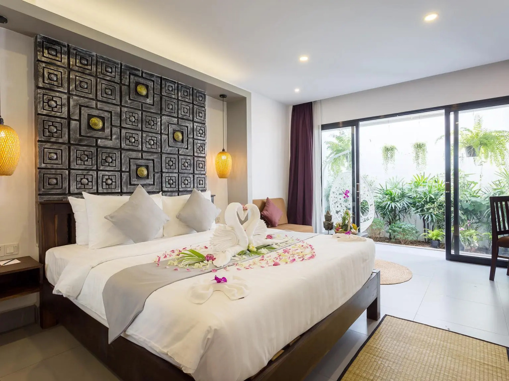 Deluxe Double room (full double bed)
