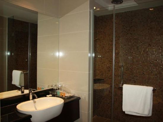 Hotel Sixty3
