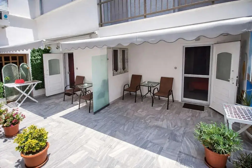 House Blerina - Beachfront Double Sarti Getaway