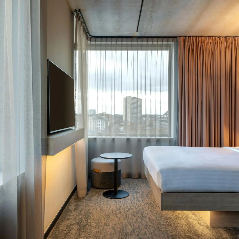 Moxy Antwerp — 5