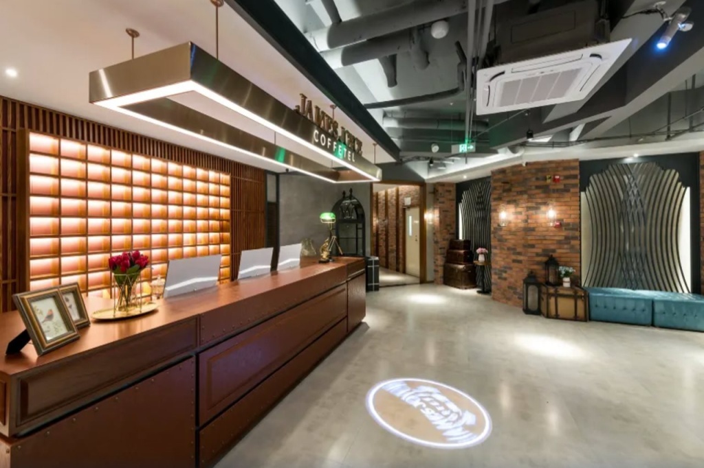 James Joyce Coffetel (Beijing South Railway Station Yongdingmenwai Subway Station) — фото