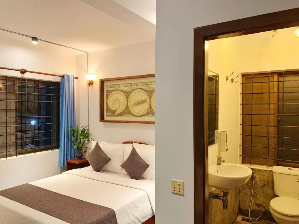 2 Bedrooms Villa