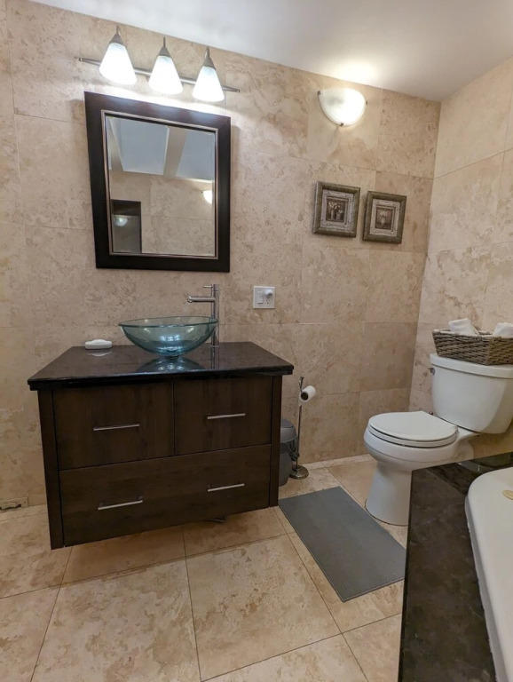 Beautiful bedroom in Mississauga - фото 8