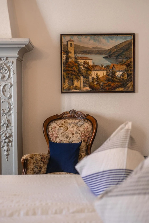 Standard Double room with mountain view (full double bed)