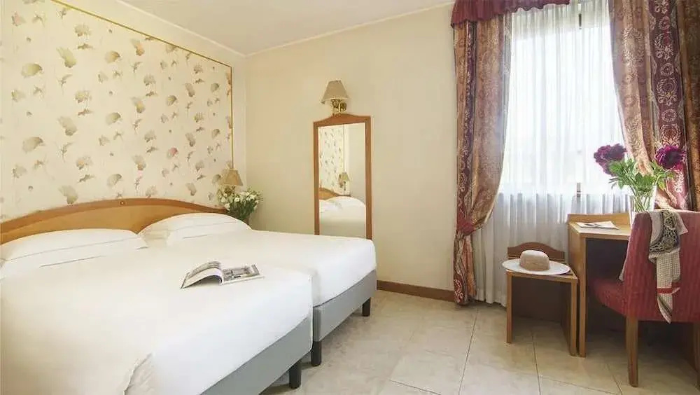 Hotel photo 16